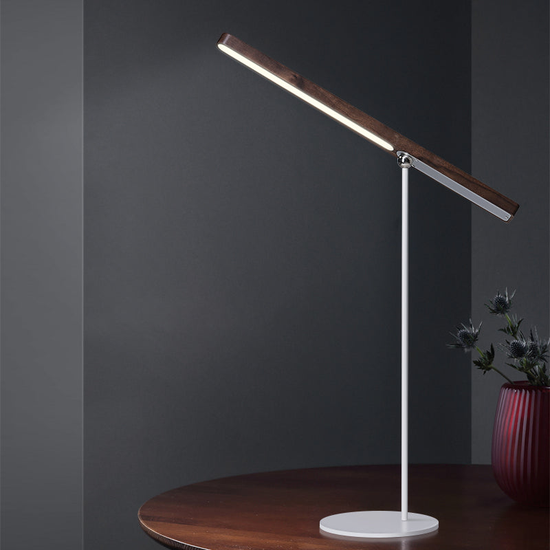 Kylie – Schicke LED-Holztischlampe mit Helligkeitsregler