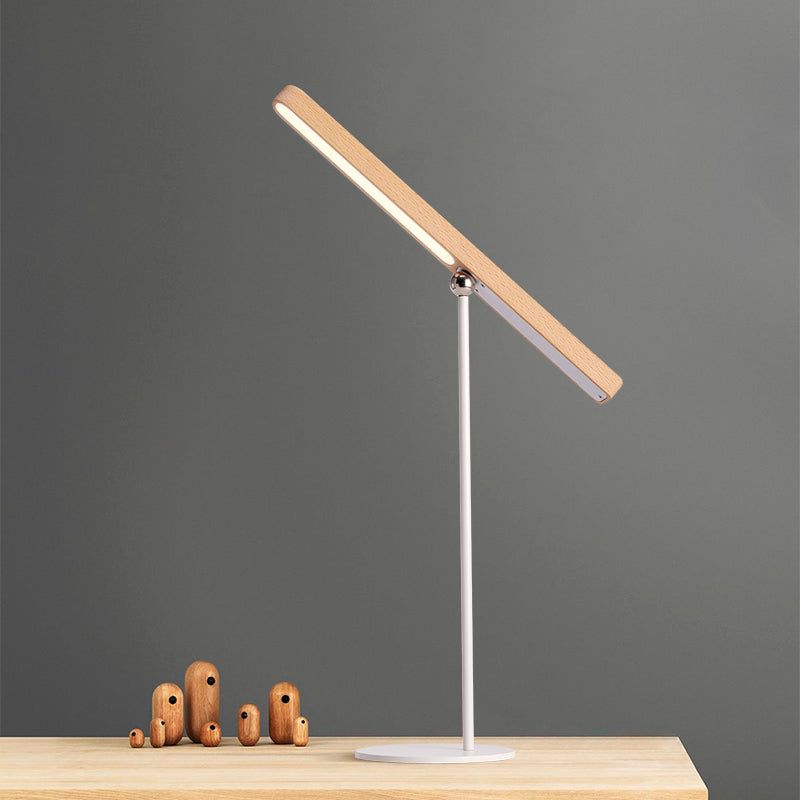 Kylie – Schicke LED-Holztischlampe mit Helligkeitsregler