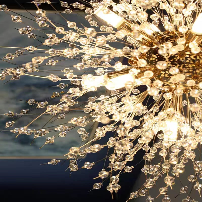 KristallKlar – Elegante LED-Pendelleuchte mit Lichtbrechungseffekt