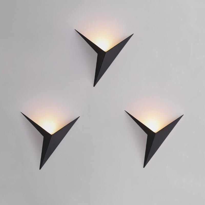 EzioGlow – Moderne Wandlampe mit klarer Form und sanftem LED-Licht