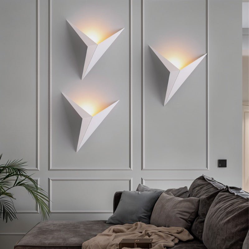 EzioGlow – Moderne Wandlampe mit klarer Form und sanftem LED-Licht