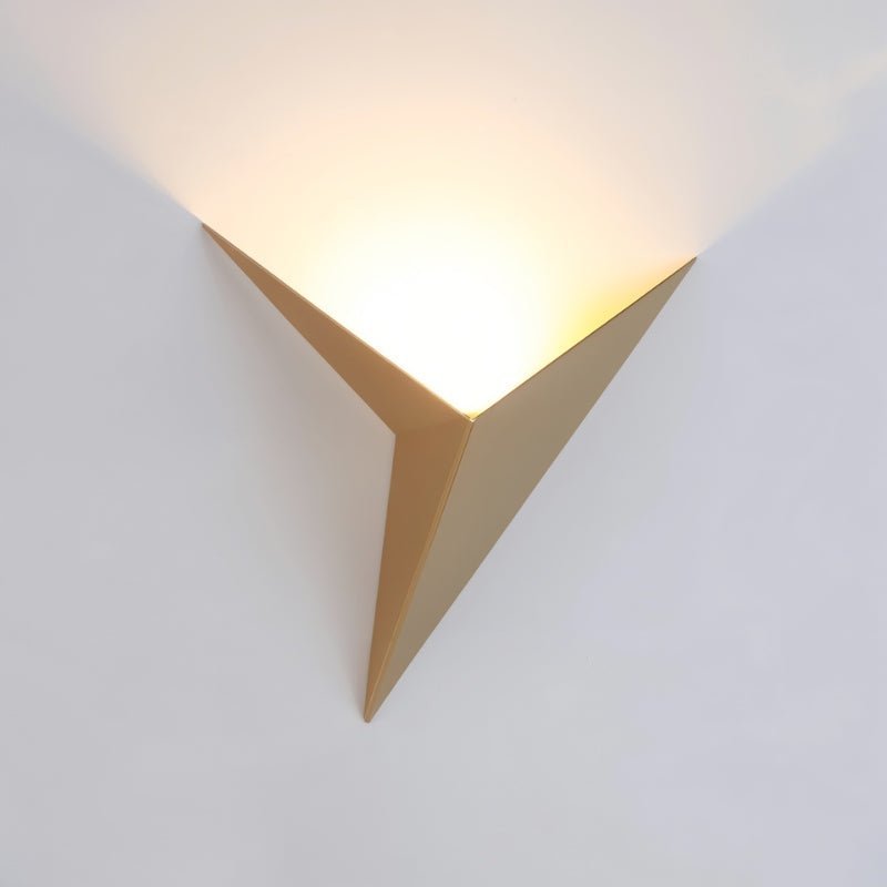 EzioGlow – Moderne Wandlampe mit klarer Form und sanftem LED-Licht