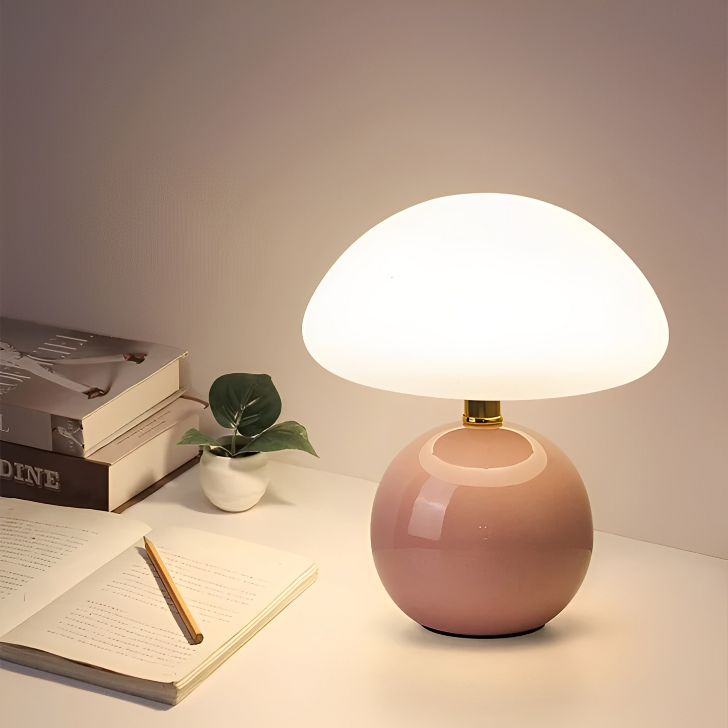 Nelly – Moderne Pilz-Tischleuchte im Frost-Design