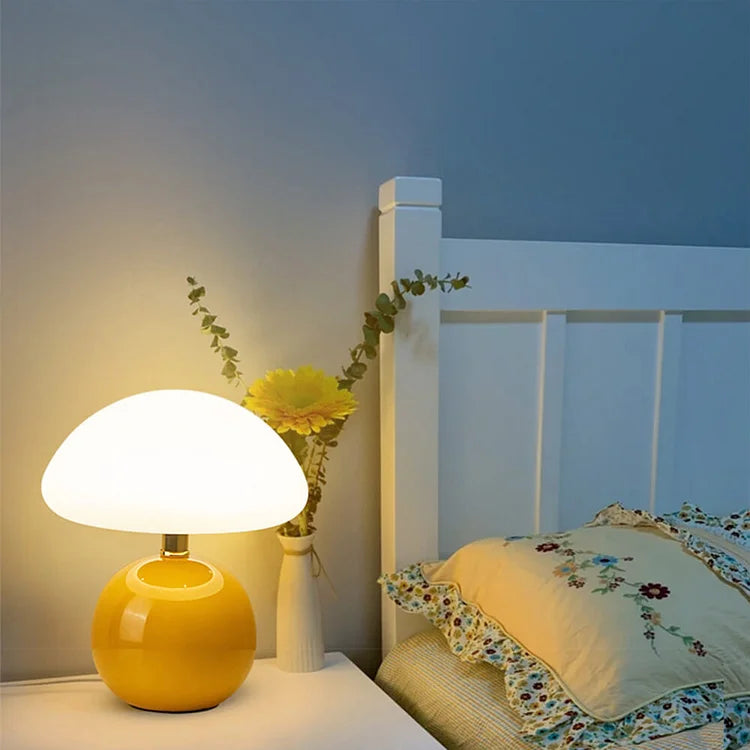 Signe – Französische Creme Pilz Lampe