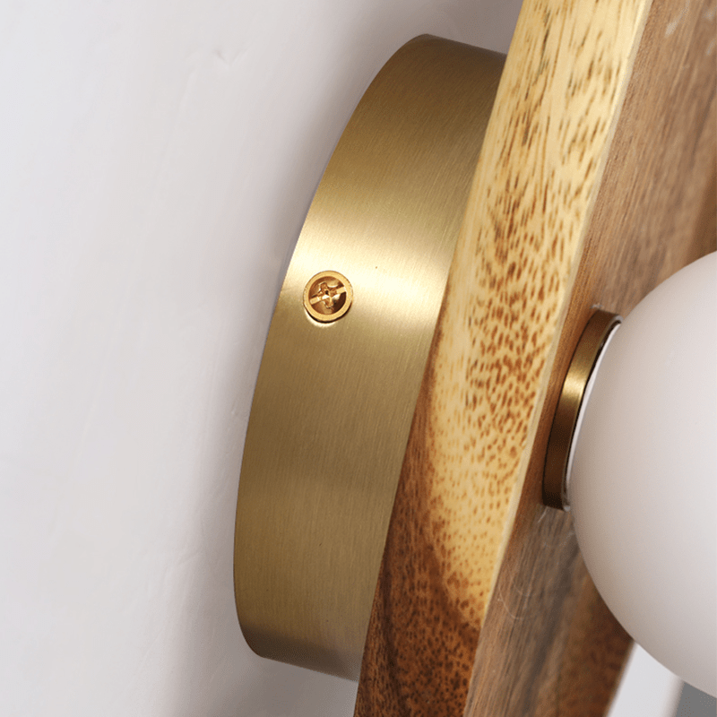 Alani – Wandlampe aus natürlichem Holz