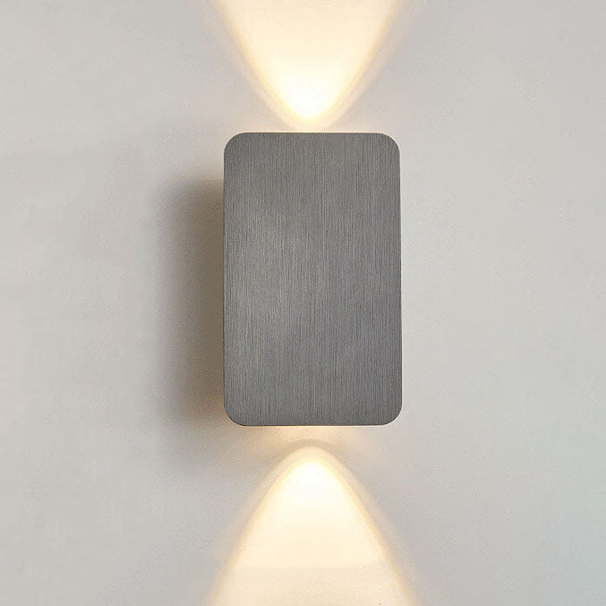 Vera – Schlichte LED Wandlampe