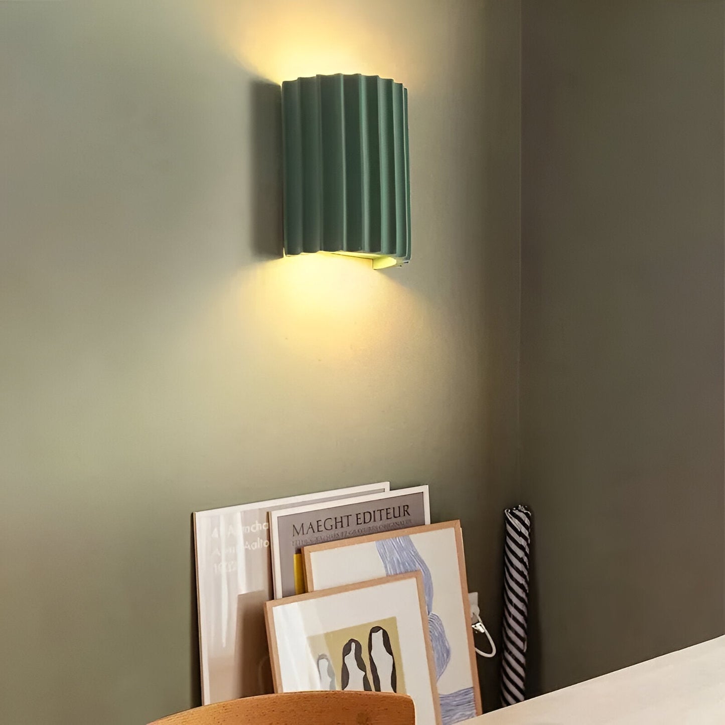 Theo – Nordic Style Resin Wandleuchte