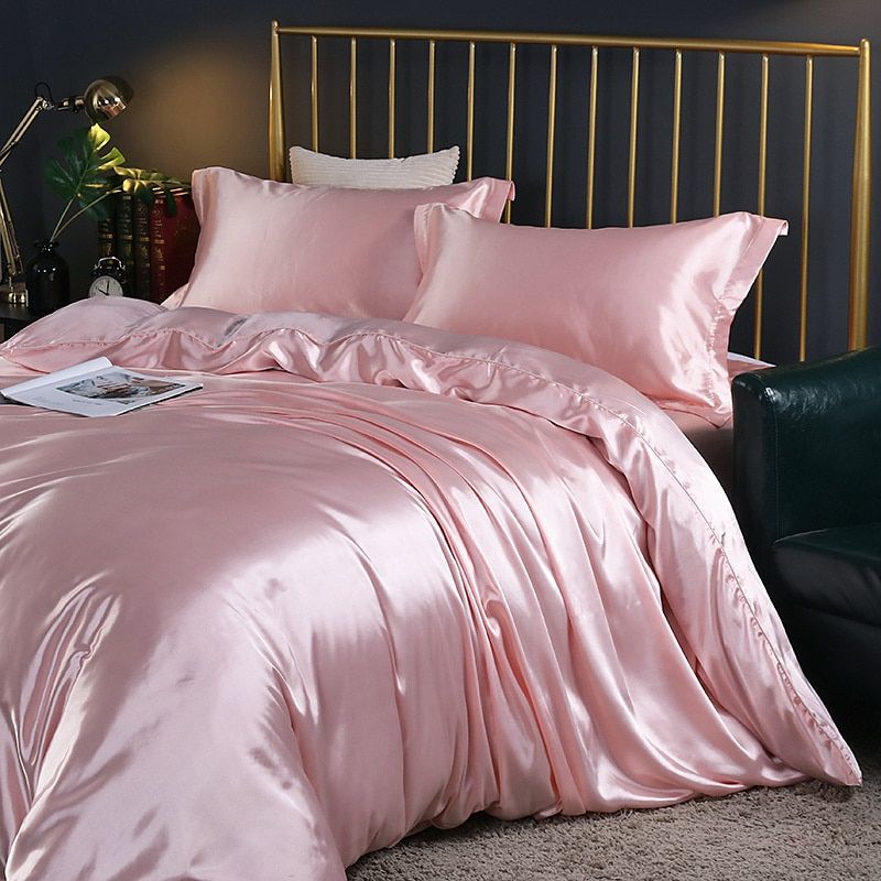 Nordic Dream - 4 Stück Superweiches Luxusseide Bettwäsche Set