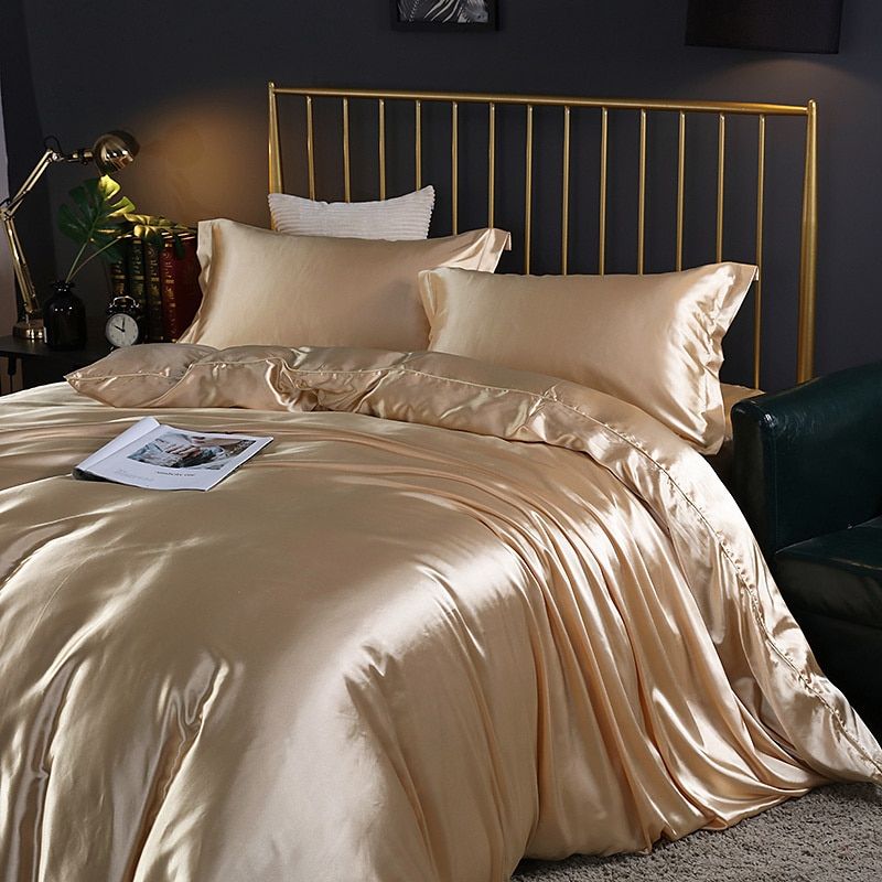 Nordic Dream - 4 Stück Superweiches Luxusseide Bettwäsche Set