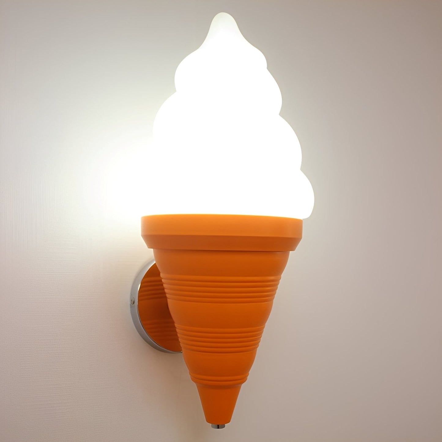 Gelato – Wandlampe im Eiscreme-Design für spielerische Wohnakzente