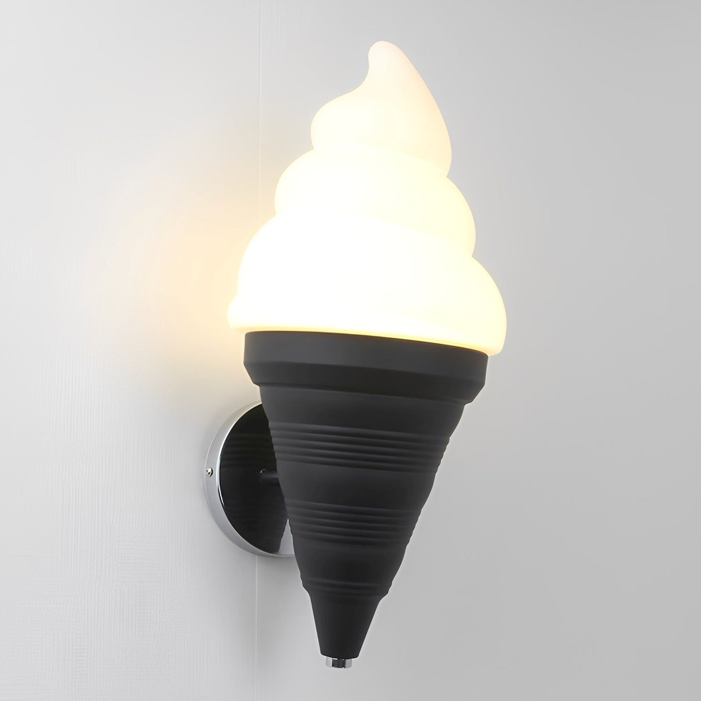 Gelato – Wandlampe im Eiscreme-Design für spielerische Wohnakzente