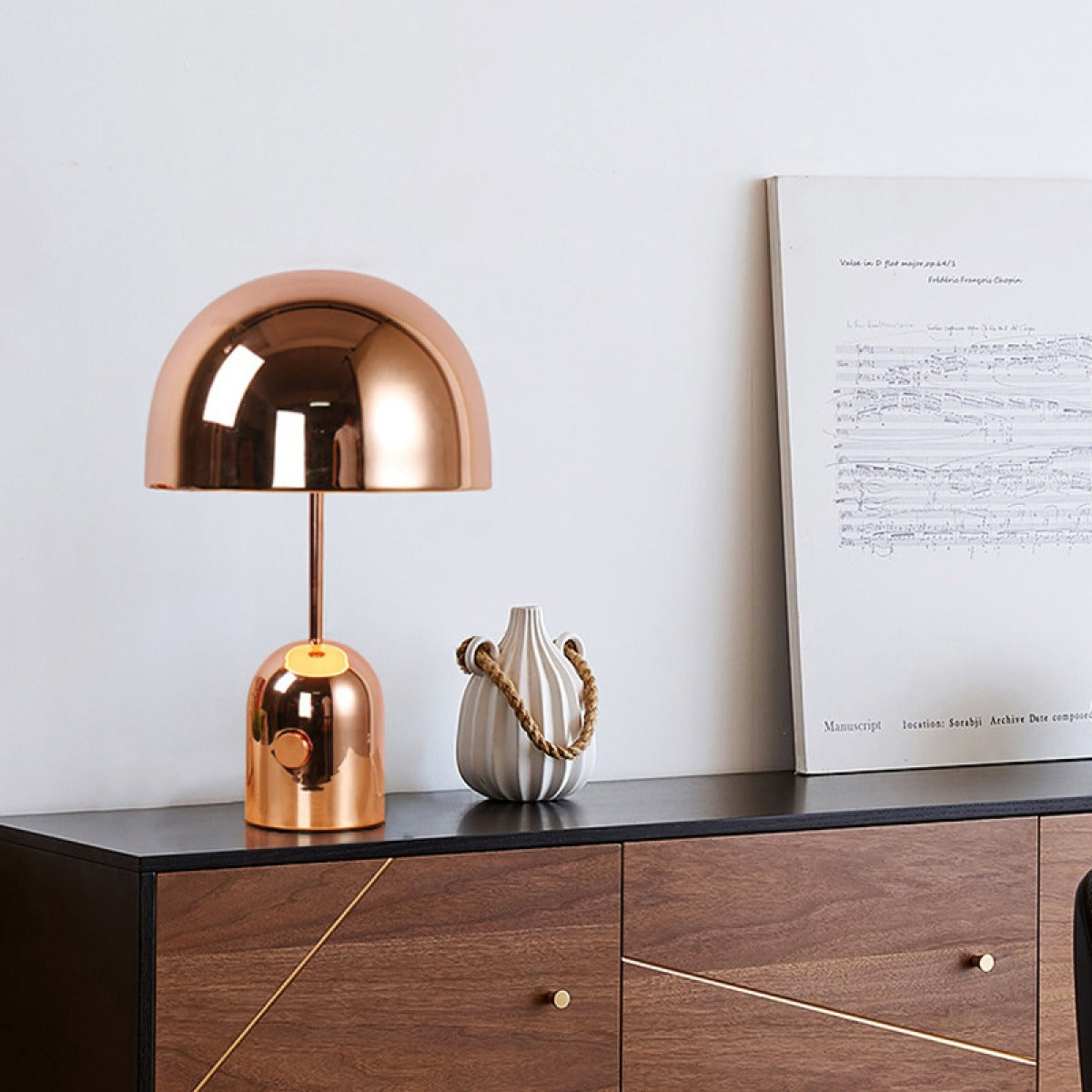 Bella – Schicke Tischlampe mit klassischem Stil und sanftem Licht