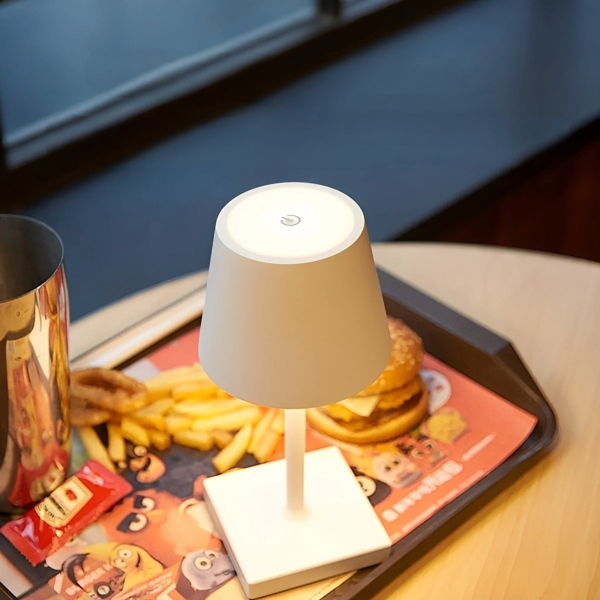 Milan – Moderne LED-Tischlampe