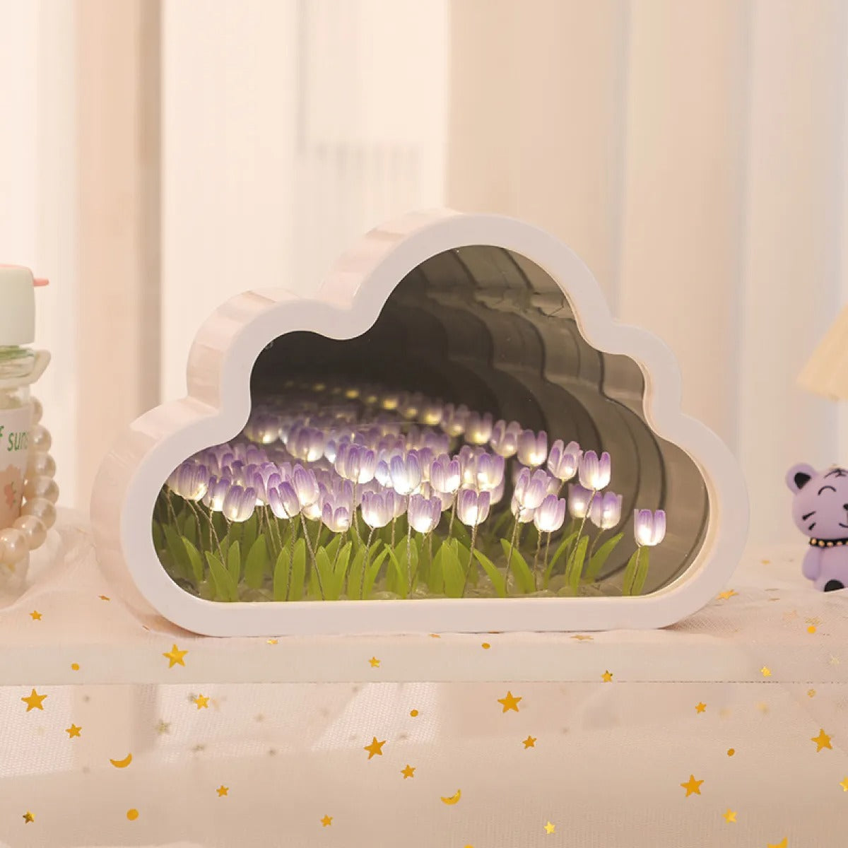 Luma – Bunte Tulpenlampe in Blumenform