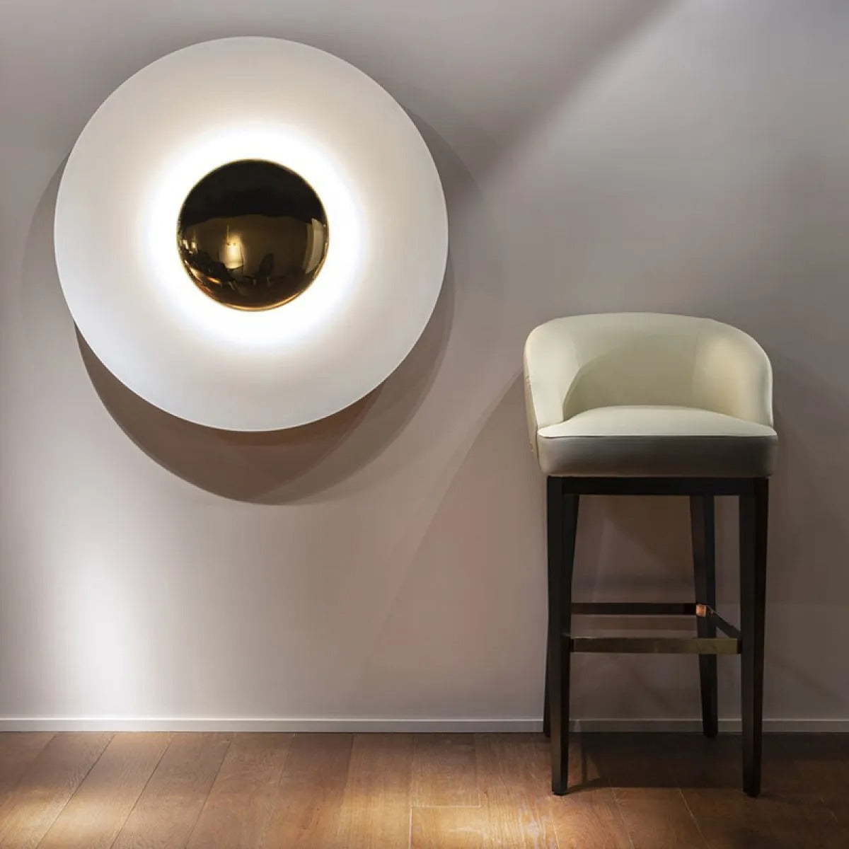Leon – UFO Wandlampe