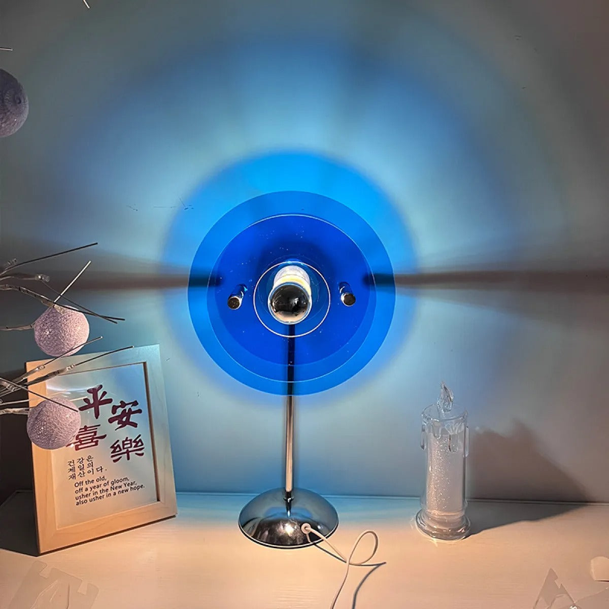 Mira – USB-Stehlampe mit Farbwechsel