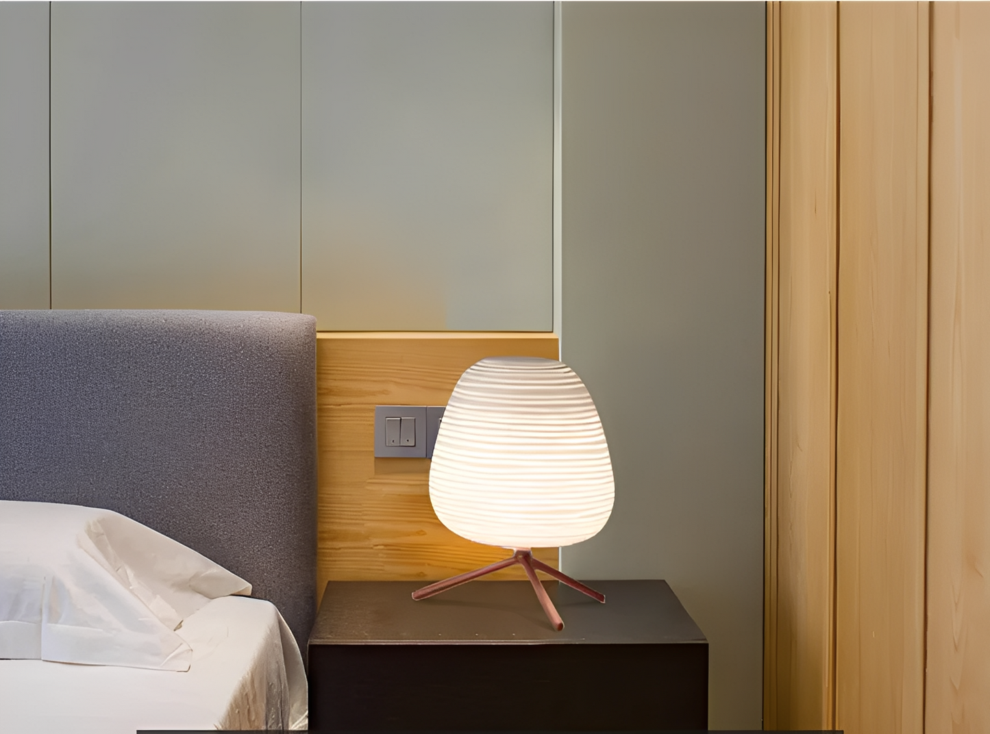 Leona – Moderne Glas Tischlampe