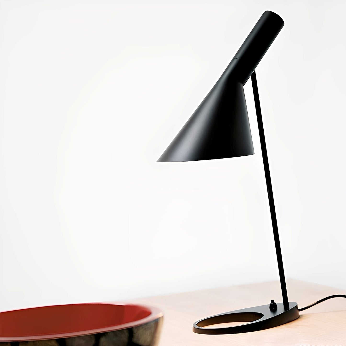 Elvara – Einfache nordische LED-Tischleuchte