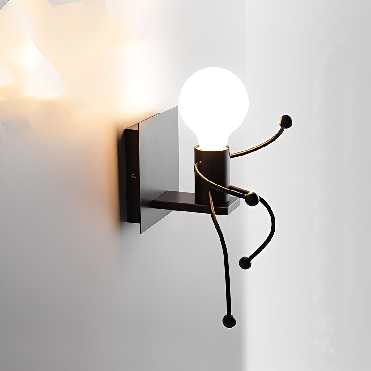 Niva – Moderne LED-Nachttischlampe