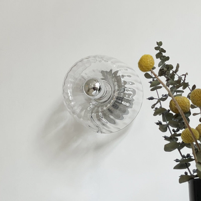 Isabelle – Moderne LED-Wandleuchte aus Glas & Metall