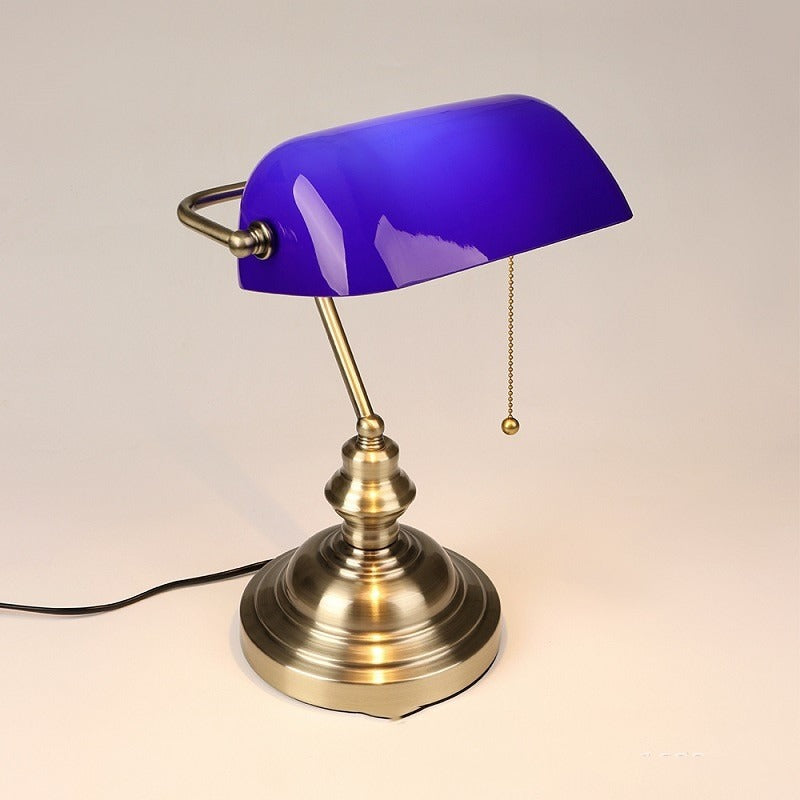 Estelle – Vintage Europäische Tischlampe