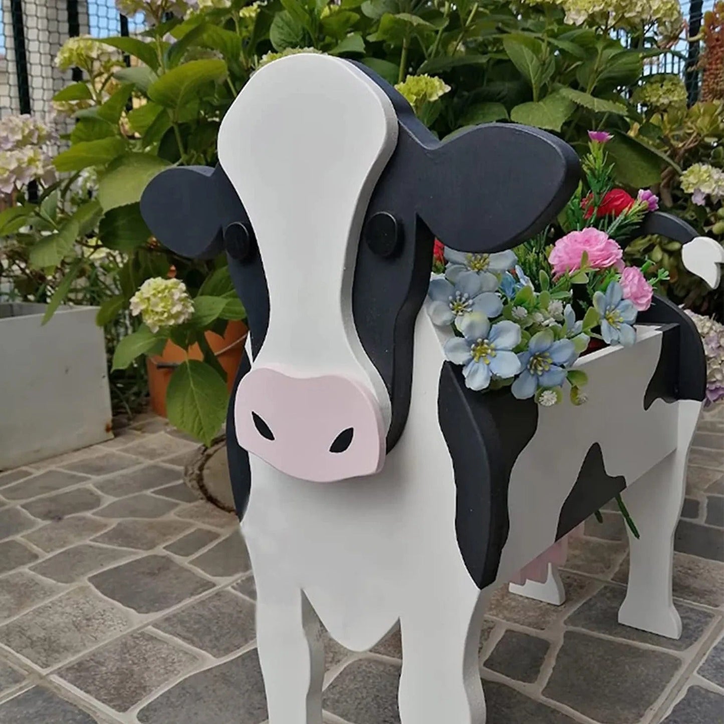 Mooma – Selbstbaubarer Blumentopf in Kuhform für den Garten