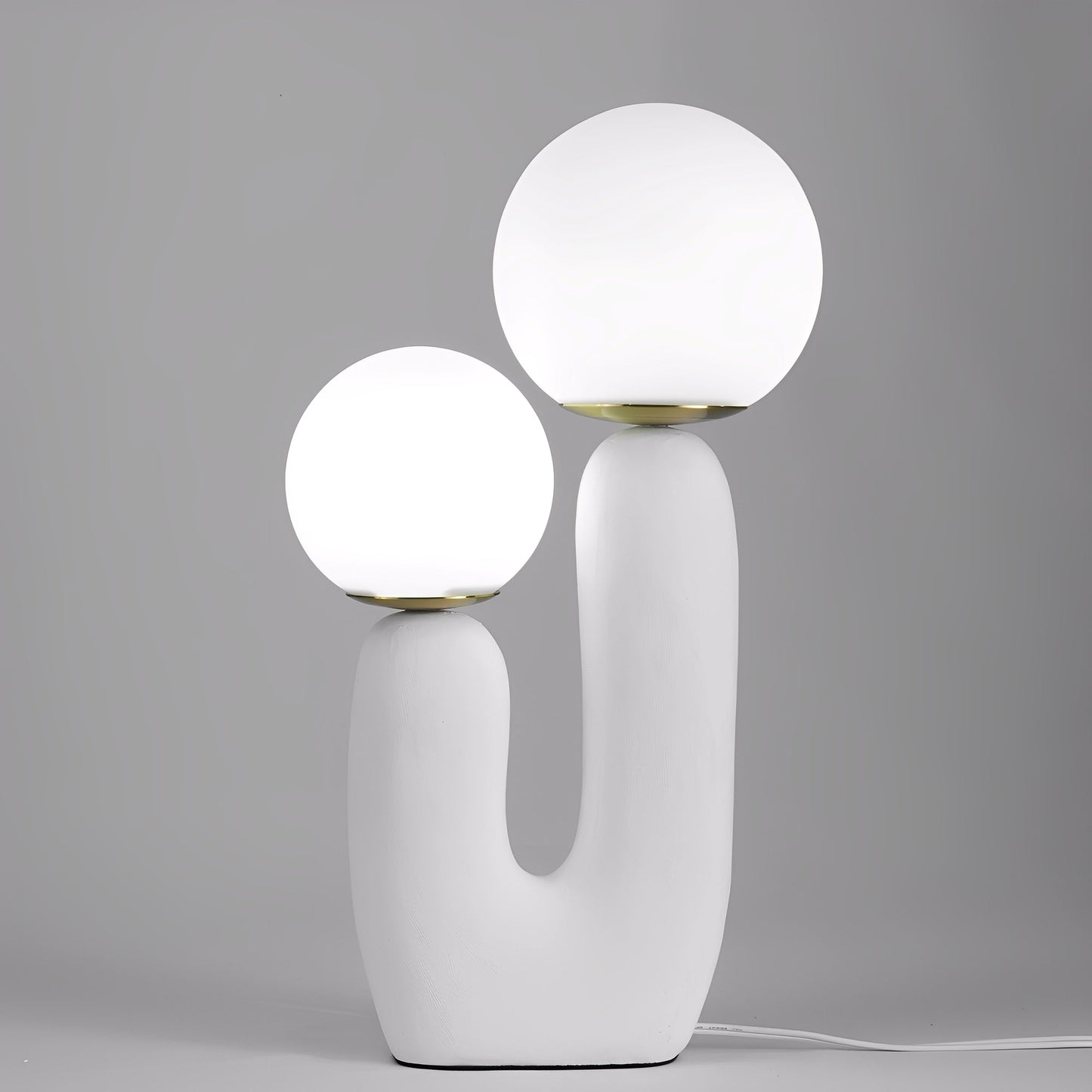 Lina – Skandinavische Tischlampe für das Kinderzimmer