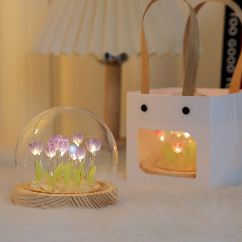 Florina – Handgemachte Tulpen-Nachtlampe mit Glasschirm