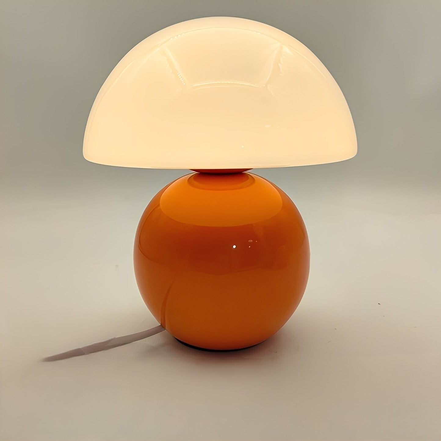 Mira – Nordische Keramik-Tischlampe