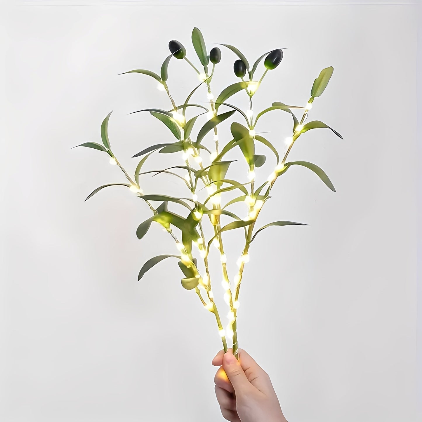 Annelie – Dekorative Lichterkette mit Olivenblättern