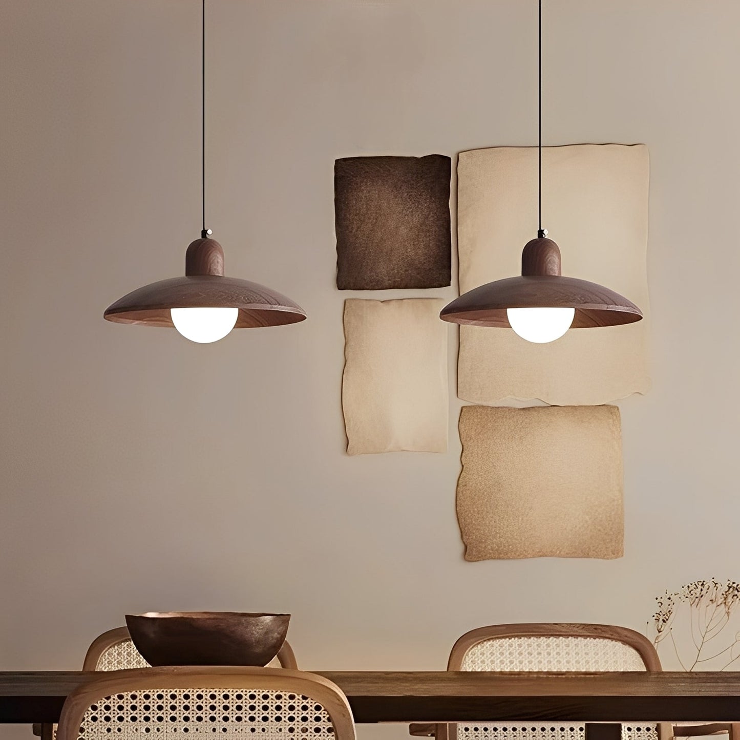 Ylva – Hängeleuchte im Walnussholz-Design