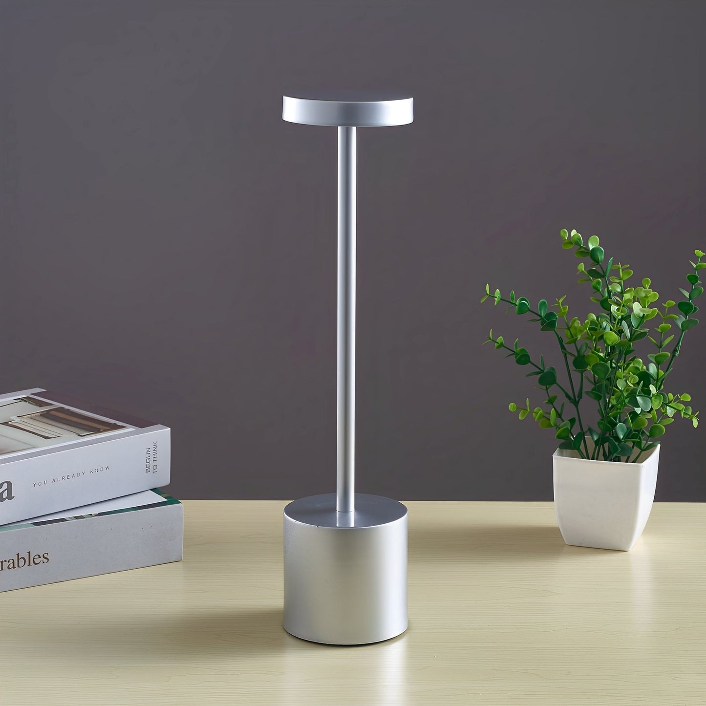 Velumo – LED-Lampe im Retro-Look mit kabellosem Ladegerät