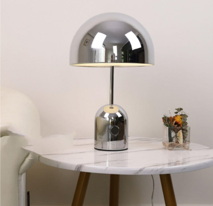 Bella – Schicke Tischlampe mit klassischem Stil und sanftem Licht