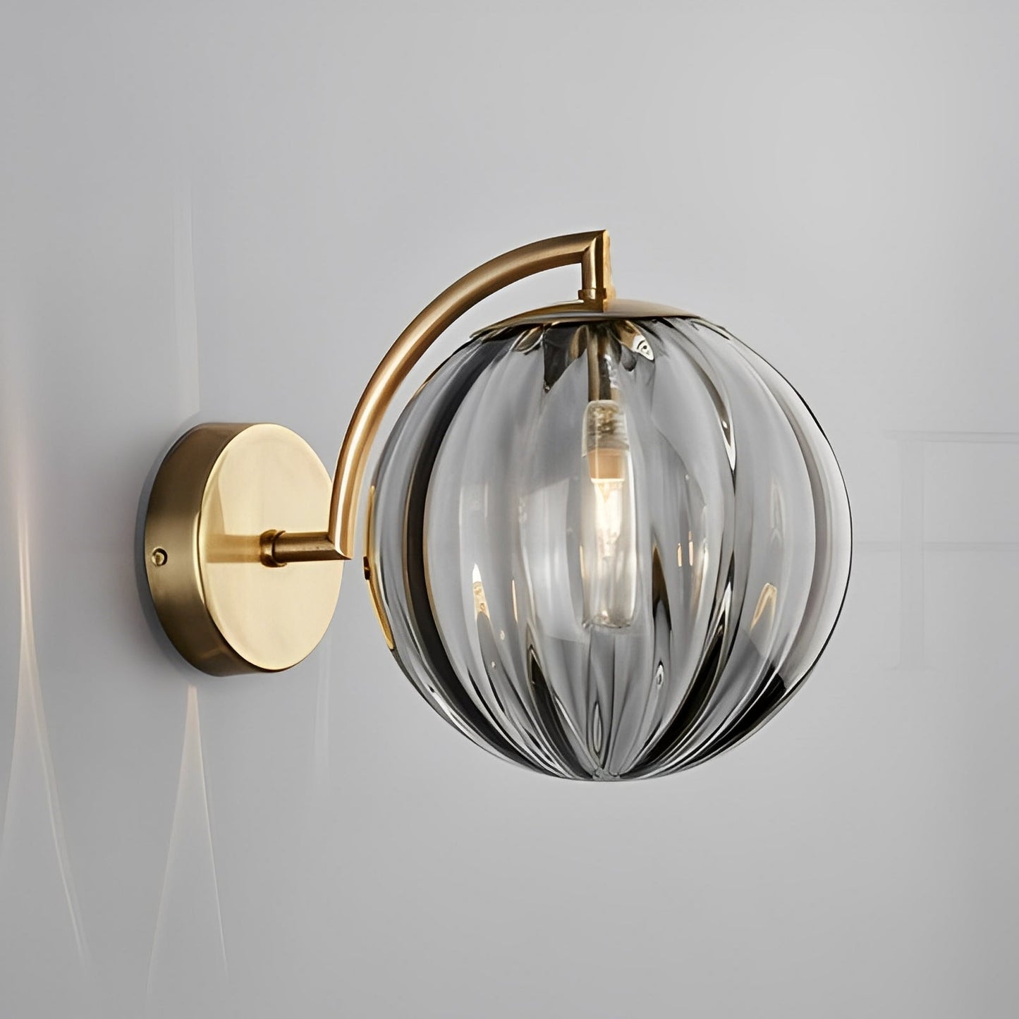 Selma – Europäische Wandlampe