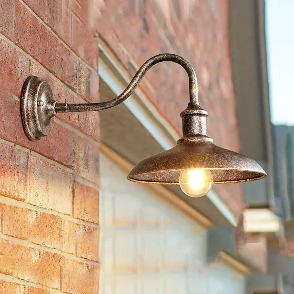 Lean – Retro Eisen Wandlampe
