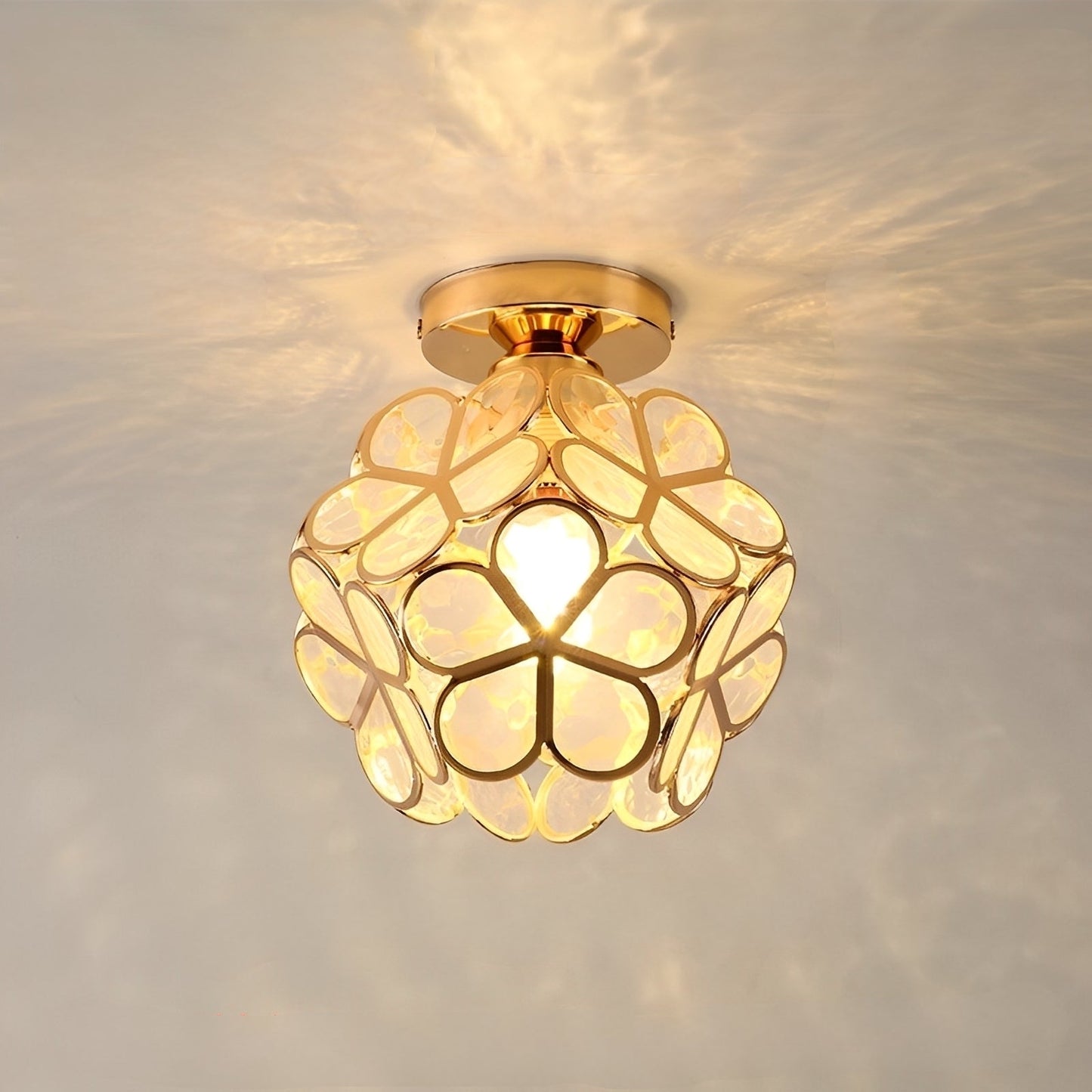 Floria – Deckenleuchte mit Buntglas im Retro-Design