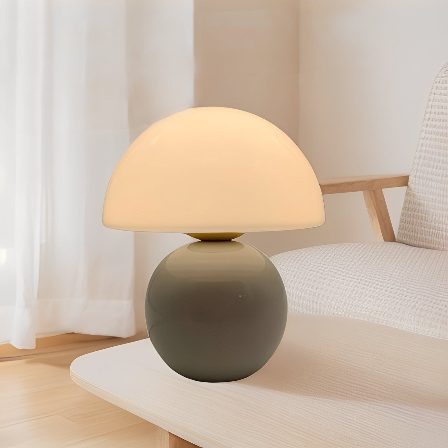 Mira – Nordische Keramik-Tischlampe