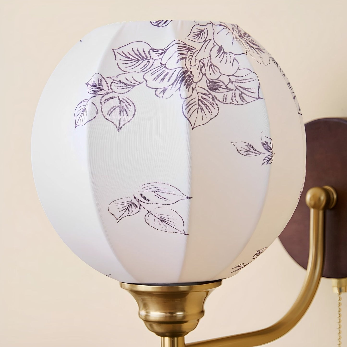 Inea – Von Mittelalter inspiriertes Wandlicht