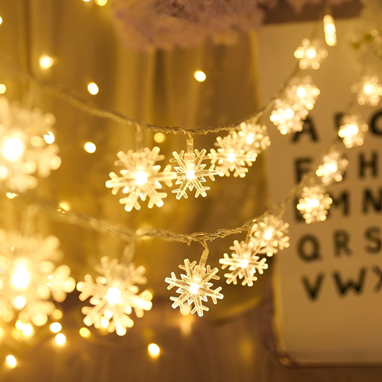 Eira – Schneeflocken-Lichterkette mit Fernbedienung