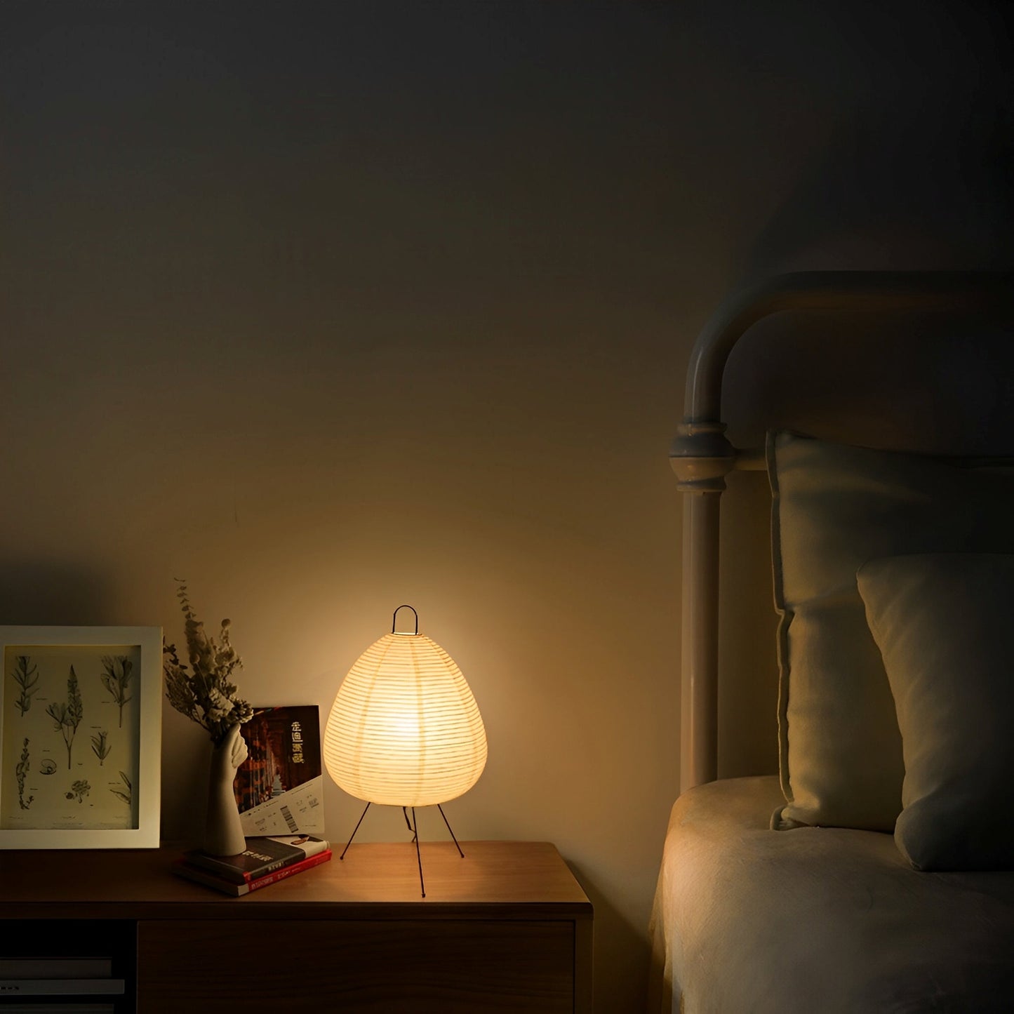 Suki – Japanische Tischlampe mit Reispapier-Lampenschirm