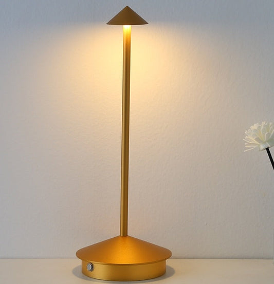 Noelle – Moderne LED Tischleuchte