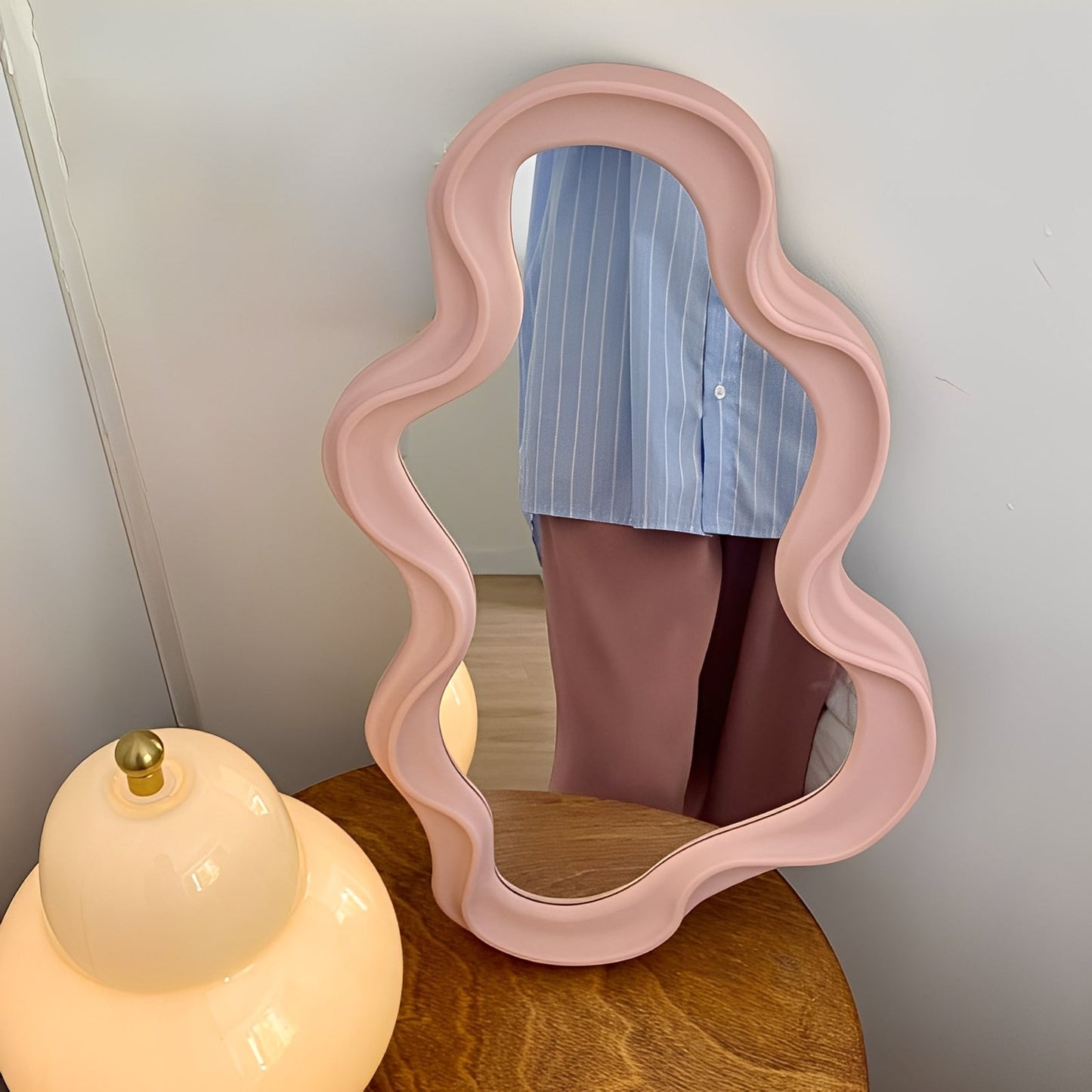 Yoli – Wandspiegel im Wolken-Design