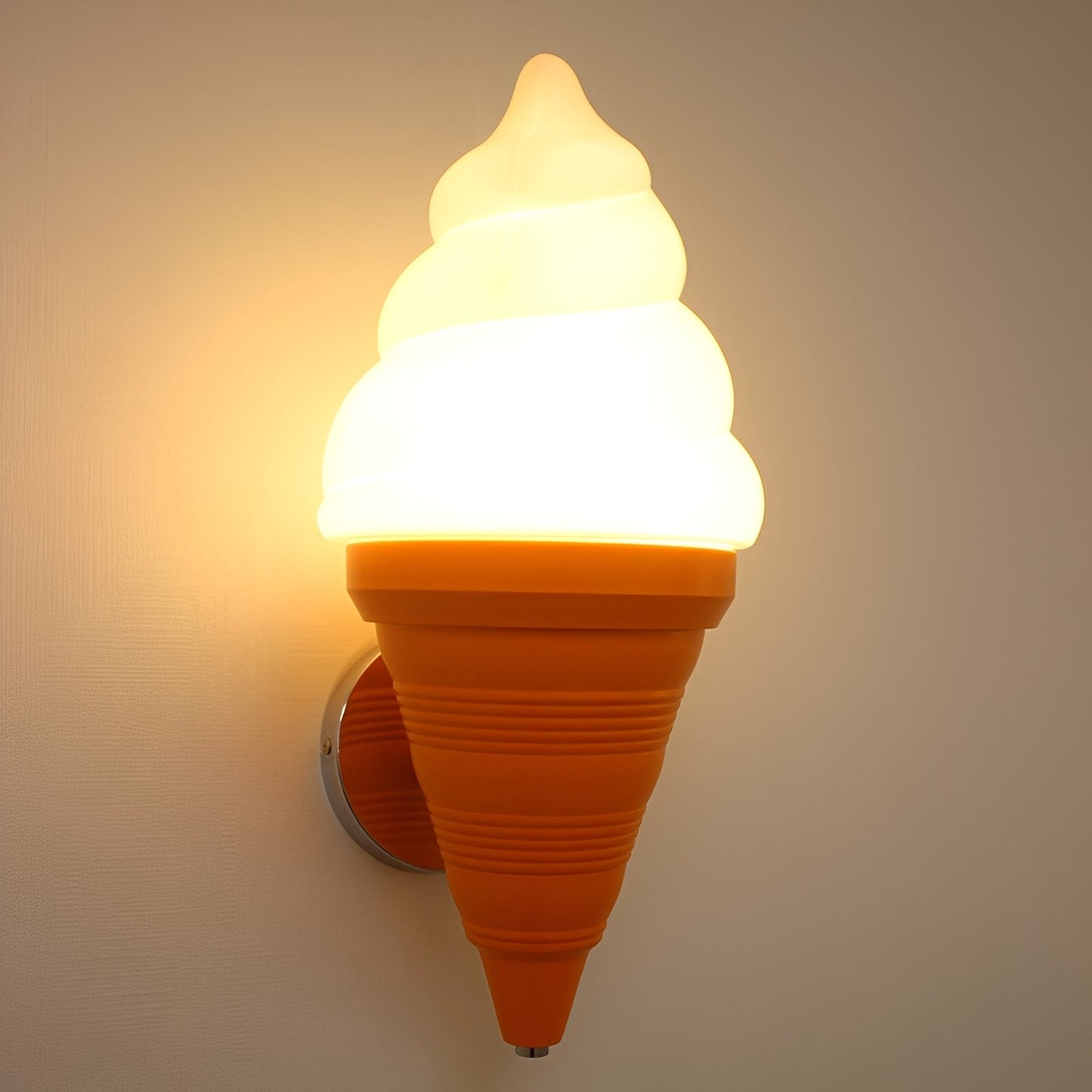 Gelato – Wandlampe im Eiscreme-Design für spielerische Wohnakzente