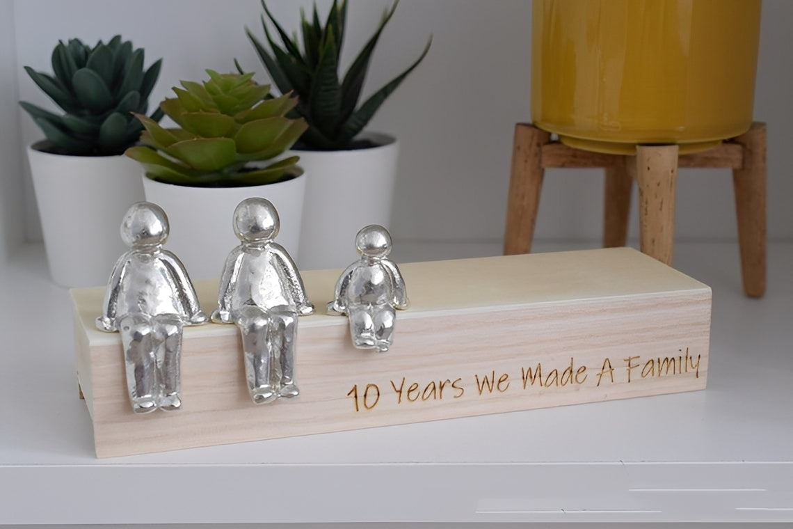 Herzbande – Handgemachte Familienfigur aus Kunstharz