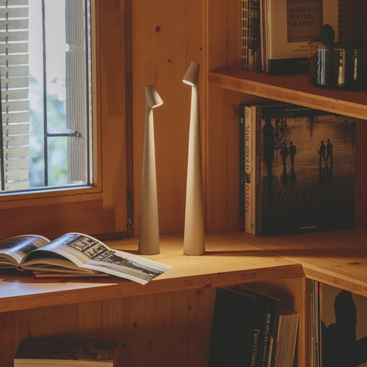Moderne kleine Tischlampe für Nachttisch