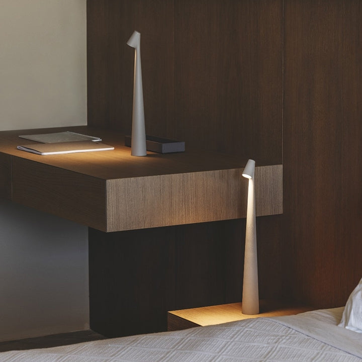 Moderne kleine Tischlampe für Nachttisch