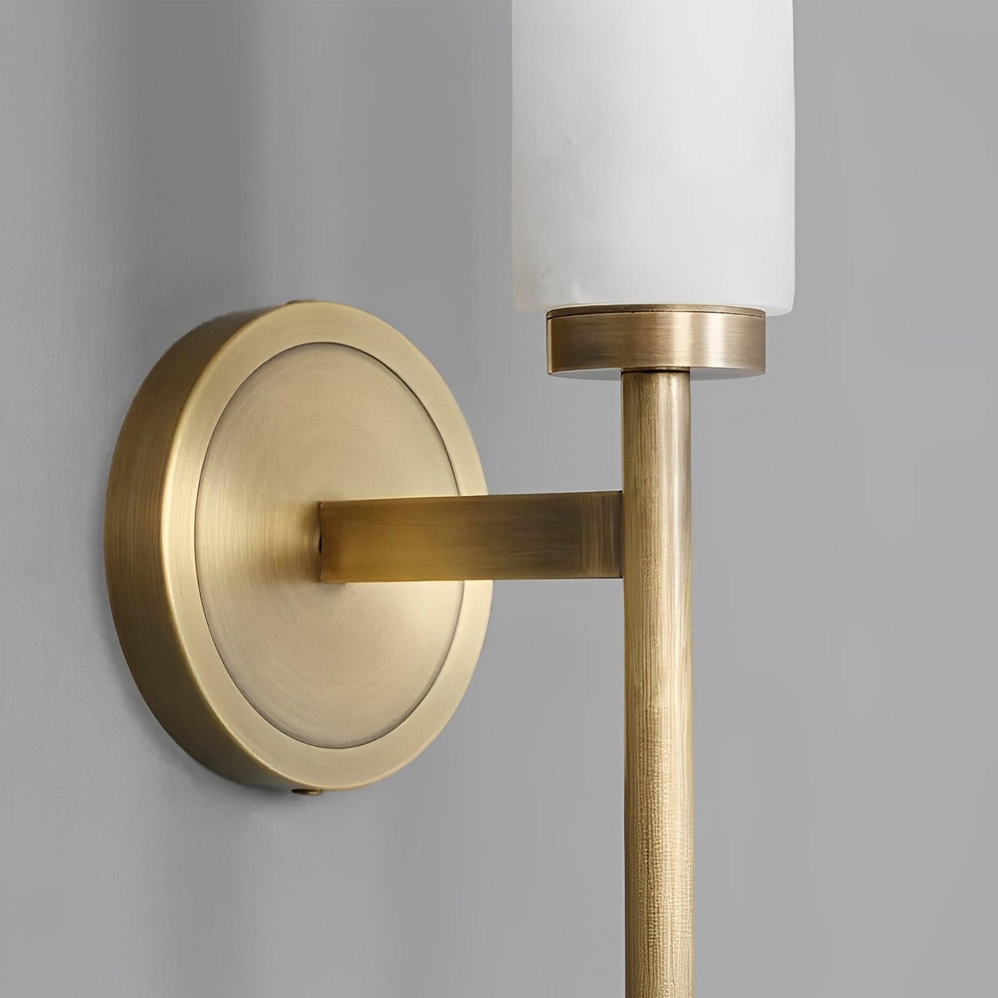 Vivia – Zeitgemäße Wandlampe mit Marmordetails: Stilvolle Eleganz für Ihre Wände