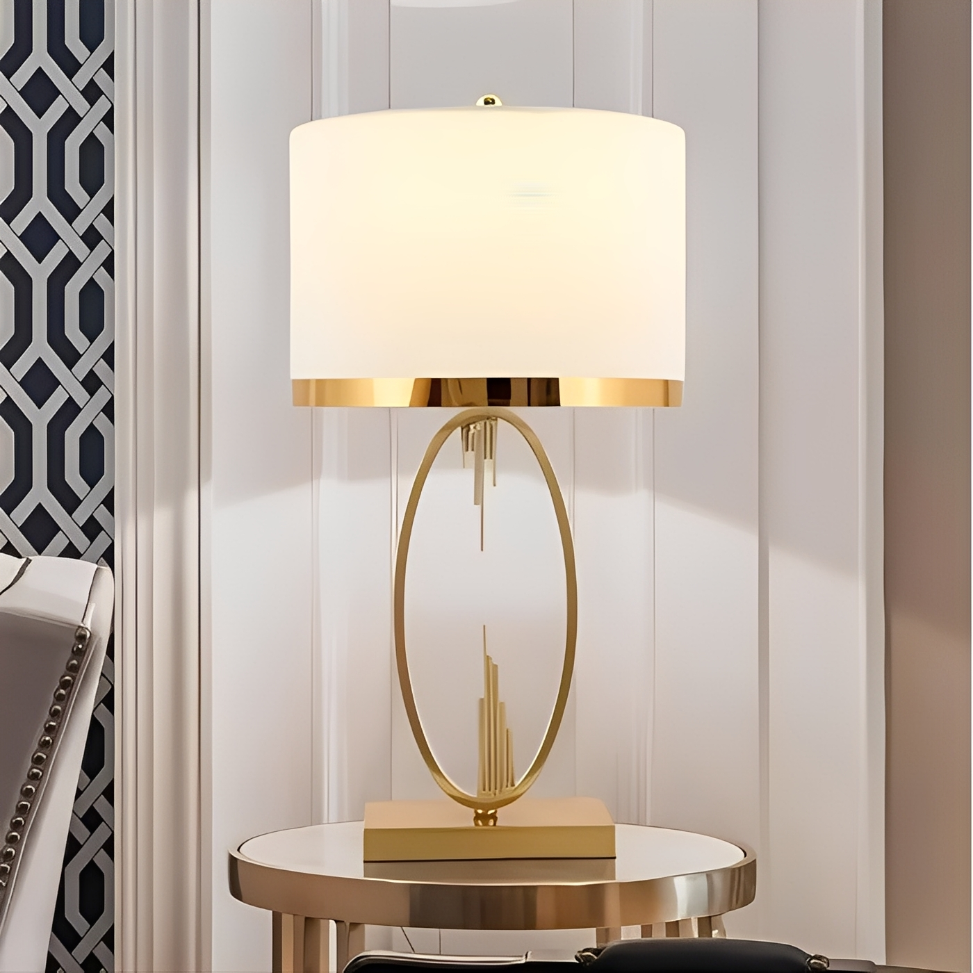 Miles – Edle Tischlampe im modernen Stil