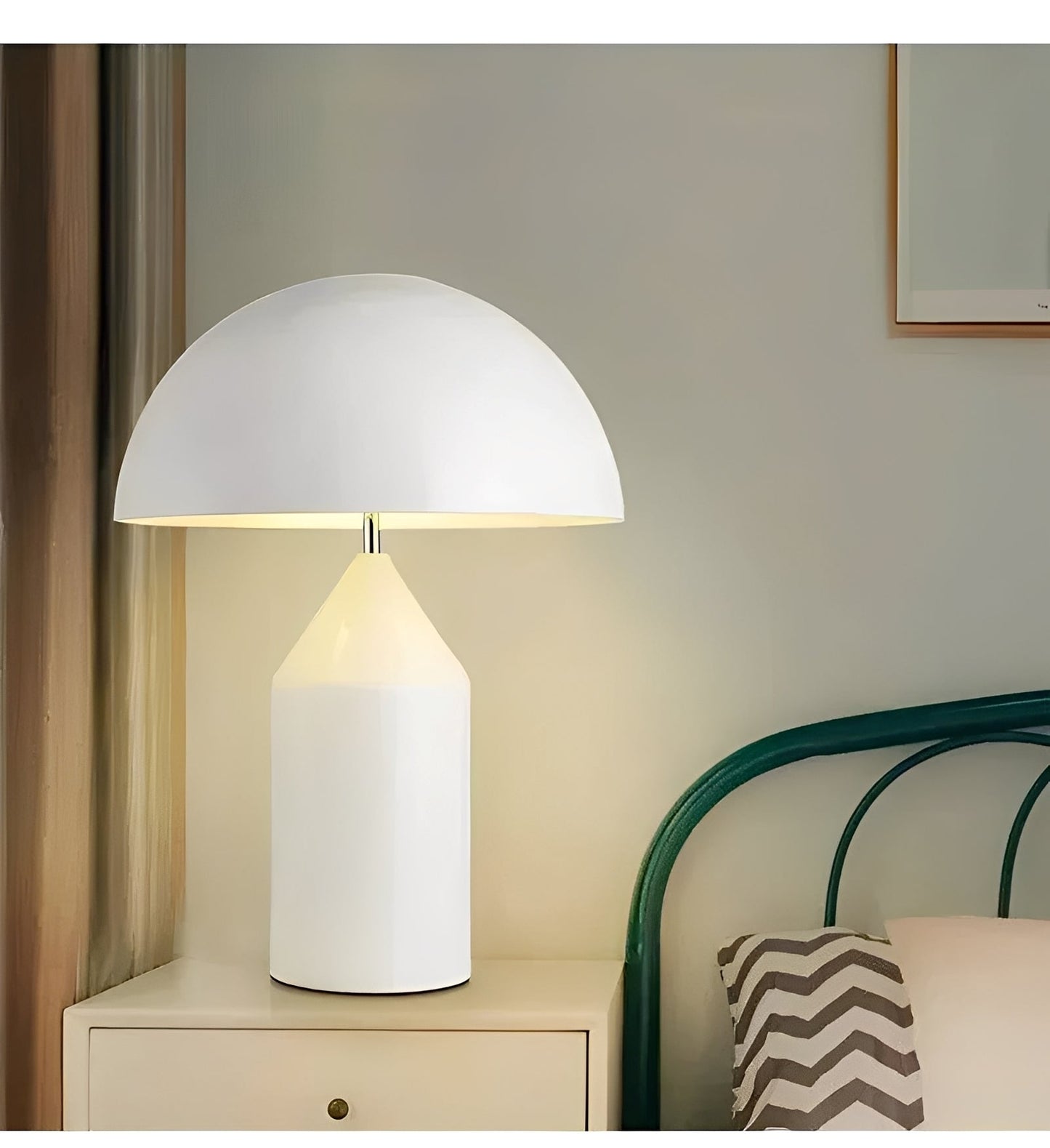 Keiko – Schicke Metall-Tischlampe im Pilzdesign