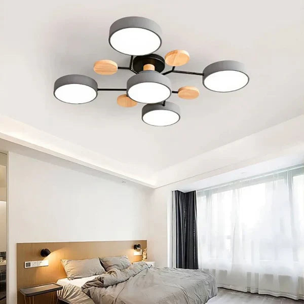 NordGlow – Skandinavische LED-Deckenleuchte mit Ästen